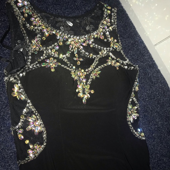 Long Black prom dress - Picture 3 of 4